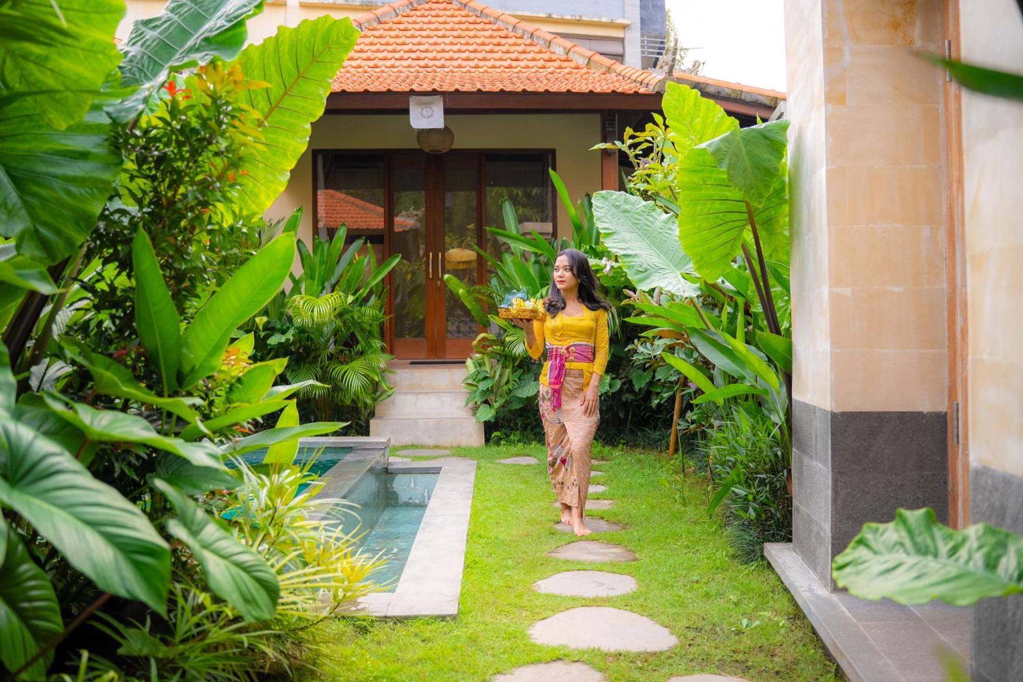 Cempaka Kembar Guest House Ubud Exterior foto